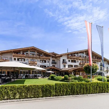 & Sonne 4 Sterne Superior Hotel 4*
