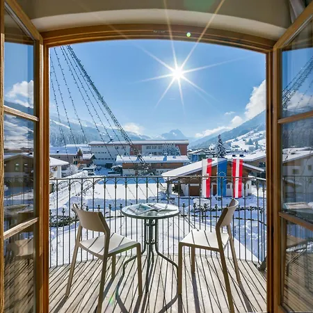 & Sonne 4 Sterne Superior Otel Kirchberg in Tirol