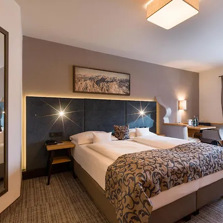 & Sonne 4 Sterne Superior Hotel 4*