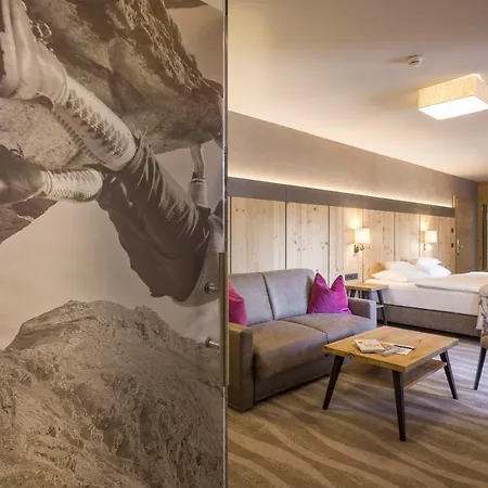 & Sonne 4 Sterne Superior Hotel Kirchberg in Tirol