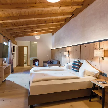 & Sonne 4 Sterne Superior 4* كيرشبرغ ان تيرول