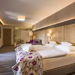 & Sonne 4 Sterne Superior 4*