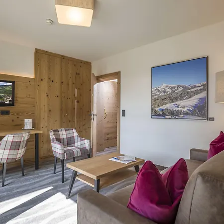 & Sonne 4 Sterne Superior Szálloda